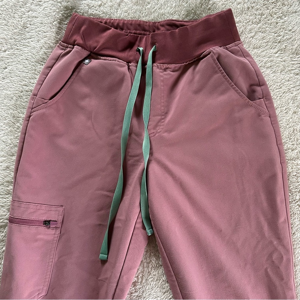 FIGS Zamora Scrub Jogger Pants in Mineral Mauve Pink sz XS Petite - Picture 4 of 11